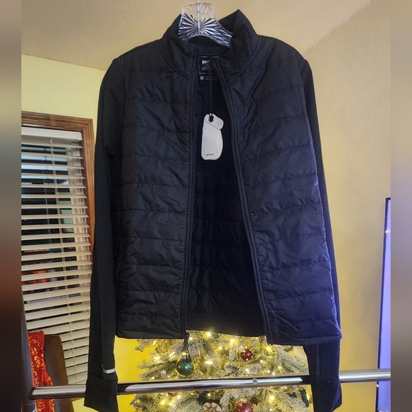 PrAna - Insulated Jacket- Black - Medium - Picture 2 of 3